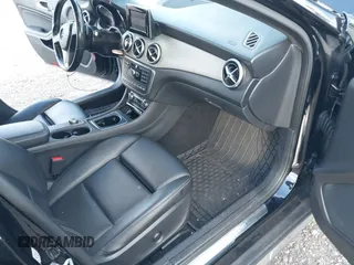2015 Mercedes-Benz GLA 250 z VIN WDCTG4GBXFJ070528, wystawiony jako IAAI lot #41221799 z przebiegiem 83 443 mil mil oraz . Historia ofert i sprzedaży dostępna na DreamBid. Obrazek 5.