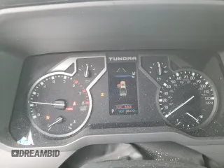 2022 Toyota Tundra 2WD SR5 with VIN 5TFLA5AB7NX005251, listed as a Copart auction lot 45131335 with 48,470 mi miles and Salvage Title. Bid and sale history available at carsss.com. Image 9.