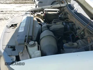 2001 Ford F-150 XL с VIN 1FTZF17261NA29834, выставлен на аукционе IAAI как лот 43206231 с пробегом 167 159 миль миль и . История ставок и продаж доступна на DreamBid. Изображение 12.