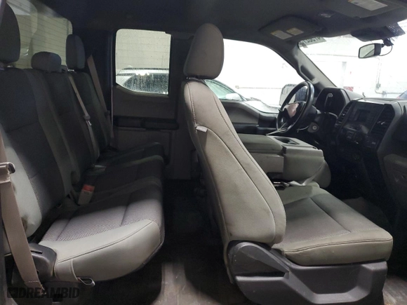 2019 Ford F-150 XL with VIN 1FTFX1E49KKD00392, listed as a Copart auction lot 47582735 with 235,676 mi miles and Clean Title. Bid and sale history available at carsss.com. Image 10.