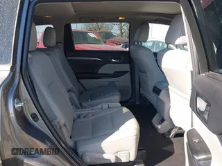 2017 Toyota Highlander Limited с VIN 5TDDZRFH9HS464762, выставлен на аукционе IAAI как лот 41396047 с пробегом 60 528 миль миль и . История ставок и продаж доступна на DreamBid. Изображение 8.
