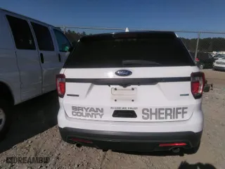 2017 Ford Police Interceptor Utility with VIN 1FM5K8AR8HGB08036, listed as a IAAI auction lot 41015812 with 18,153 mi miles. Bid and sale history available at carsss.com. Image 16.
