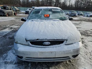 2005 Ford Focus S with VIN 3FAFP31NX5R144489, listed as a Copart auction lot 52928715 with Not Provided miles and Non Repairable. Bid and sale history available at carsss.com. Image 5.