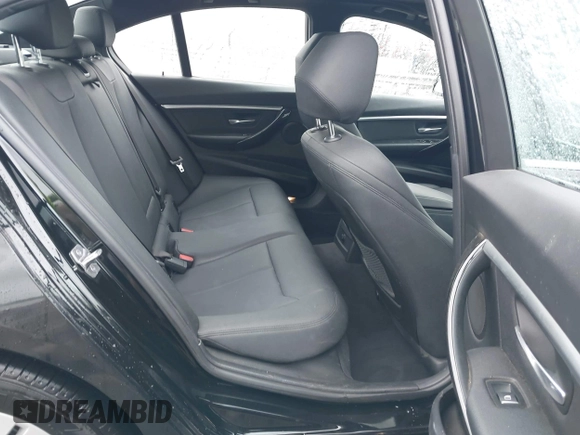 2018 BMW 3 Series 330i xDrive with VIN WBA8D9G50JNU69376, listed as a IAAI auction lot 41971138 with 61,551 mi miles. Bid and sale history available at carsss.com. Image 8.