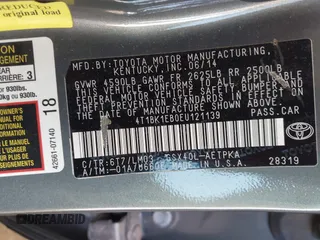 2014 Toyota Avalon Limited with VIN 4T1BK1EB0EU121139, listed as a IAAI auction lot 41987229 with 91,782 mi miles. Bid and sale history available at carsss.com. Image 9.