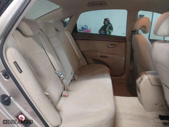 2007 Hyundai Azera GLS with VIN KMHFC46D07A201772, listed as a IAAI auction lot 41212596 with 314,234 mi miles. Bid and sale history available at carsss.com. Image 8.