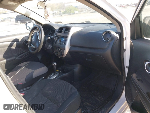 2015 Nissan Versa SV with VIN 3N1CN7AP0FL955480, listed as a IAAI auction lot 42070703 with 69,318 mi miles. Bid and sale history available at carsss.com. Image 5.