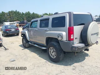 2006 Hummer H3 с VIN 5GTDN136968276253, выставлен на аукционе IAAI как лот 42435467 с пробегом 185 738 миль миль и . История ставок и продаж доступна на DreamBid. Изображение 3.