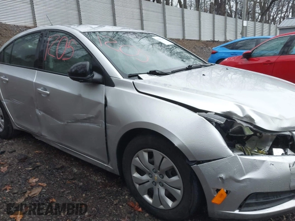 2014 Chevrolet Cruze LS with VIN 1G1PA5SH3E7178262, listed as a IAAI auction lot 42001205 with 159,174 mi miles and . Bid and sale history available at DreamBid. Image 22.