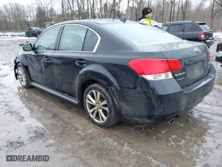 2014 Subaru Legacy 2.5i Limited with VIN 4S3BMBL6XE3005267, listed as a IAAI auction lot 41662785 with 165,607 mi miles. Bid and sale history available at carsss.com. Image 3.