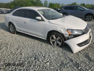 2012 Volkswagen Passat SE z VIN 1VWBP7A35CC084970, wystawiony jako Copart lot #54491265 z przebiegiem 75 497 mil mil oraz Szkody całkowita. Historia ofert i sprzedaży dostępna na DreamBid. Obrazek 4.
