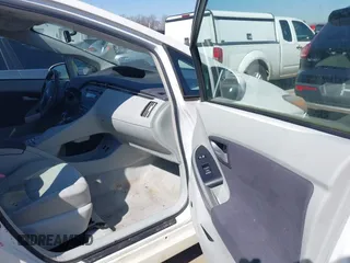 2011 Toyota Prius I with VIN JTDKN3DU9B0287236, listed as a IAAI auction lot 41607824 with 211,584 mi miles and . Bid and sale history available at DreamBid. Image 5.