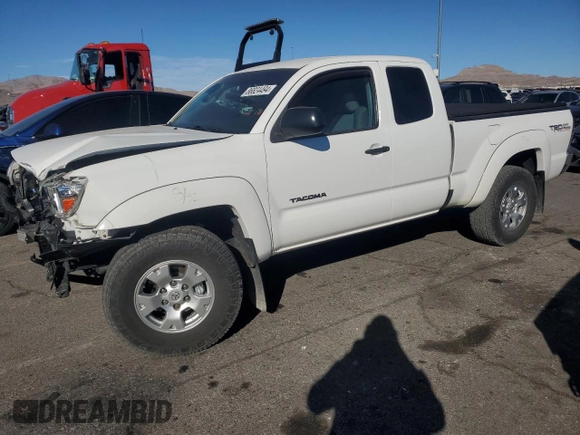2013 Toyota Tacoma PreRunner with VIN 5TFTU4GNXDX041209, listed as a Copart auction lot 86824494 with 91,555 mi miles and Salvage Title. Bid and sale history available at carsss.com. Image 1.