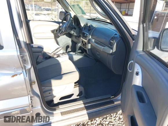 2007 Jeep Liberty Limited with VIN 1J4GL58K77W693675, listed as a IAAI auction lot 41532082 with 78,395 mi miles. Bid and sale history available at carsss.com. Image 5.