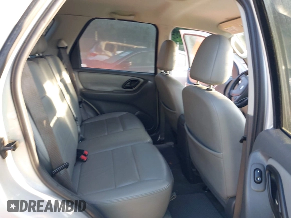 2006 Ford Escape XLT with VIN 1FMYU93156KD26045, listed as a IAAI auction lot 42503718 with 141,738 mi miles and . Bid and sale history available at DreamBid. Image 8.