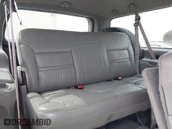 2000 Ford Excursion Limited z VIN 1FMNU42S6YEE16063, wystawiony jako IAAI lot #42667484 z przebiegiem 176 296 mil mil oraz . Historia ofert i sprzedaży dostępna na DreamBid. Obrazek 12.