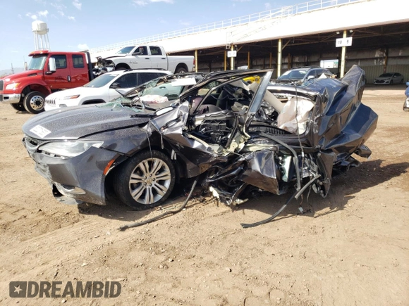 2015 Chrysler 200 Limited with VIN 1C3CCCAB7FN752008, listed as a Copart auction lot 62221583 with Not Provided miles and Salvage Title. Bid and sale history available at carsss.com. Image 1.