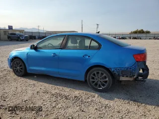 2012 Volkswagen Jetta SE with VIN 3VWDP7AJ2CM300375, listed as a Copart auction lot 66965515 with 153,878 mi miles and Clean title. Bid and sale history available at DreamBid. Image 2.