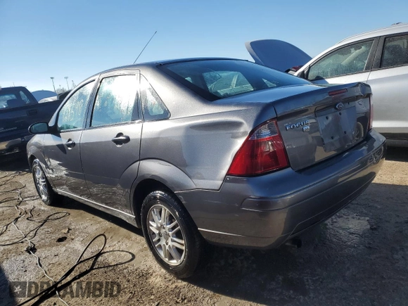 2007 Ford Focus S with VIN 1FAHP34N27W151263, listed as a Copart auction lot 42933324 with 128,598 mi miles and Salvage Title. Bid and sale history available at carsss.com. Image 2.