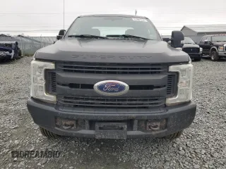2017 Ford F-350 Platinum с VIN 1FT8W3B60HEB71432, выставлен на аукционе Copart как лот 67901244 с пробегом 318 279 миль миль и Чистый • Clean title. История ставок и продаж доступна на DreamBid. Изображение 5.