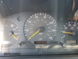 2000 Mercedes-Benz M-Class with VIN 4JGAB54E3YA158805, listed as a Copart auction lot 78047374 with 234,568 mi miles and Salvage Title. Bid and sale history available at carsss.com. Image 9.