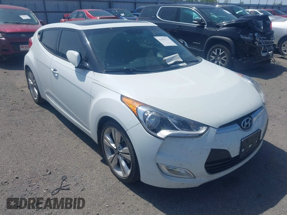 2016 Hyundai Veloster z VIN KMHTC6AD9GU272411, wystawiony jako IAAI lot #41904711 z przebiegiem 133 490 mil mil oraz . Historia ofert i sprzedaży dostępna na DreamBid. Obrazek 6.