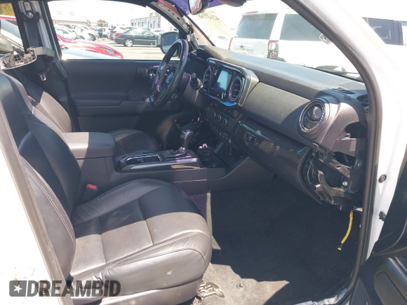 2019 Toyota Tacoma SR5 with VIN 3TMAZ5CN1KM096770, listed as a IAAI auction lot 42147168 with Not provided miles and . Bid and sale history available at DreamBid. Image 5.