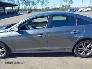 2018 Hyundai Sonata Limited with VIN 5NPE34AF3JH650520, listed as a IAAI auction lot 41292572 with 110,031 mi miles. Bid and sale history available at carsss.com. Image 14.