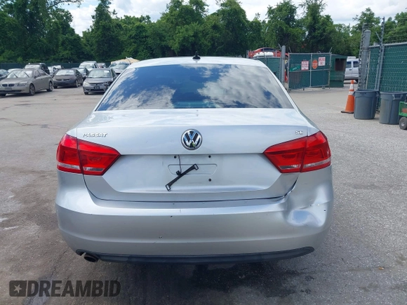 2013 Volkswagen Passat SE z VIN 1VWBP7A38DC123553, wystawiony jako IAAI lot #42341621 z przebiegiem 178 504 mil mil oraz . Historia ofert i sprzedaży dostępna na DreamBid. Obrazek 17.
