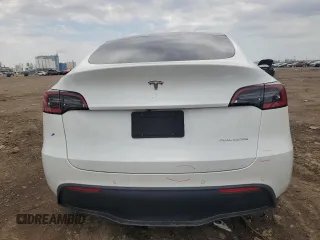 2021 Tesla Model Y Long Range z VIN 5YJYGDEE6MF077764, wystawiony jako Copart lot #53814015 z przebiegiem 87 903 mil mil oraz Szkoda całkowita • Salvage title. Historia ofert i sprzedaży dostępna na DreamBid. Obrazek 6.