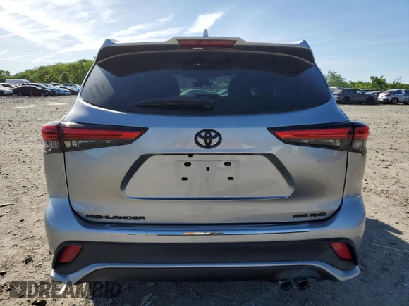 2022 Toyota Highlander XSE with VIN 5TDLZRBHXNS244110, listed as a Copart auction lot 57018755 with 55,633 mi miles and Salvage title. Bid and sale history available at DreamBid. Image 6.