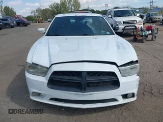 2011 Dodge Charger RT Plus with VIN 2B3CL5CT0BH609483, listed as a IAAI auction lot 40474315 with 202,644 mi miles. Bid and sale history available at carsss.com. Image 12.