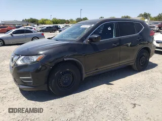 2017 Nissan Rogue SV z VIN JN8AT2MT1HW387408, wystawiony jako Copart lot #66844295 z przebiegiem 144 155 mil mil oraz Czysty tytuł • Clean title. Historia ofert i sprzedaży dostępna na DreamBid. Obrazek 1.