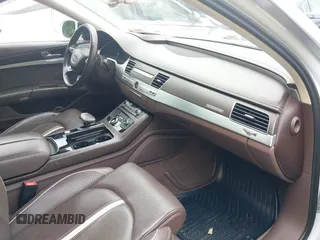 2015 Audi A8 4.0T z VIN WAU32AFD5FN008739, wystawiony jako IAAI lot #42387612 z przebiegiem 94 893 mil mil oraz . Historia ofert i sprzedaży dostępna na DreamBid. Obrazek 5.