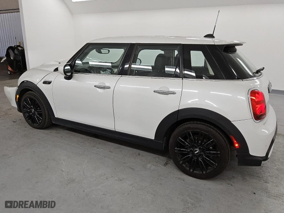 2024 MINI Hardtop 4 Door Cooper S with VIN WMW53DK04R2V07872, listed as a Copart auction lot 88353685 with 25,151 mi miles and Clean Title. Bid and sale history available at carsss.com. Image 2.