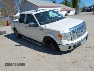 2011 Ford F-150 XLT with VIN 1FTFW1ETXBFC33076, listed as a IAAI auction lot 42142962 with 160,208 mi miles and . Bid and sale history available at carsss.com. Image 1.