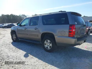 2011 Chevrolet Suburban LT with VIN 1GNSCJE00BR122636, listed as a IAAI auction lot 41594772 with 202,433 mi miles. Bid and sale history available at carsss.com. Image 3.