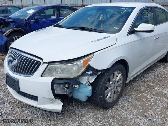 2013 Buick LaCrosse with VIN 1G4GA5E30DF230244, listed as a IAAI auction lot 41928325 with 149,030 mi miles. Bid and sale history available at carsss.com. Image 6.