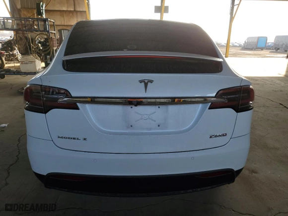 2017 Tesla Model X 75D with VIN 5YJXCAE48HF075730, listed as a Copart auction lot 43122825 with NaN miles and Salvage Title. Bid and sale history available at carsss.com. Image 6.