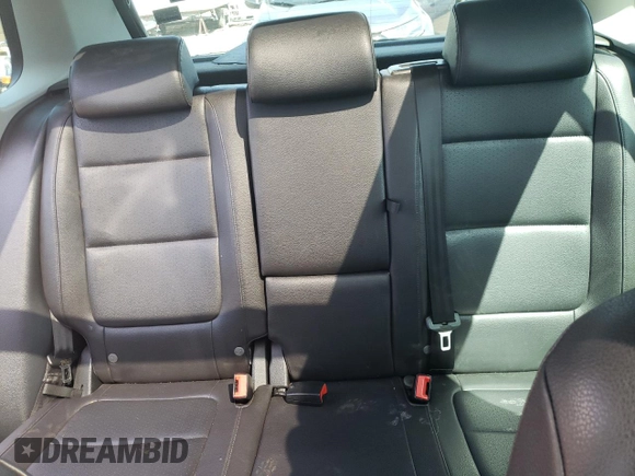 2011 Volkswagen Tiguan SE with VIN WVGBV7AX1BW563598, listed as a Copart auction lot 54215895 with 109,373 mi miles and Salvage Title. Bid and sale history available at DreamBid. Image 10.
