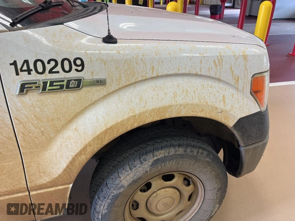 2014 Ford F-150 XL with VIN 1FTFX1EF4EKE59231, listed as a IAAI auction lot 42631384 with 279,670 mi miles and . Bid and sale history available at DreamBid. Image 30.