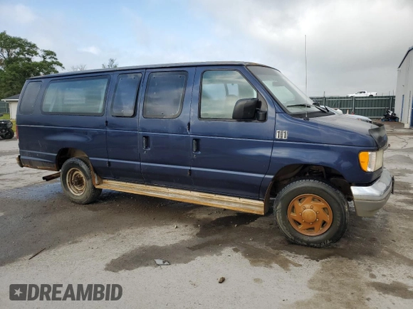 1995 Ford Econoline Wagon XL z VIN 1FBJS31H6SHB90674, wystawiony jako Copart lot #56070895 z przebiegiem 329 012 mil mil oraz Szkoda całkowita • Salvage title. Historia ofert i sprzedaży dostępna na DreamBid. Obrazek 4.
