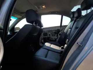 2007 BMW 3 Series 328i с VIN WBAVA33537KX74038, выставлен на аукционе Copart как лот 53875175 с пробегом Не указан миль и Списание • Salvage title. История ставок и продаж доступна на DreamBid. Изображение 11.
