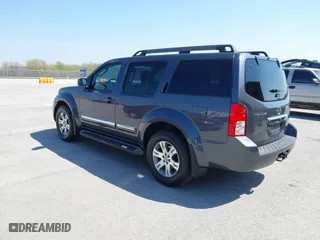 2011 Nissan Pathfinder SV with VIN 5N1AR1NNXBC622963, listed as a IAAI auction lot 41930318 with 208,272 mi miles. Bid and sale history available at carsss.com. Image 3.
