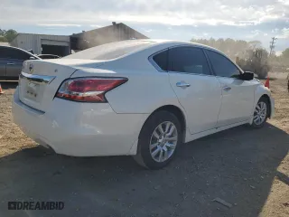 2015 Nissan Altima 2.5 with VIN 1N4AL3AP0FN401252, listed as a Copart auction lot 85695374 with 0 mi miles and Salvage Title. Bid and sale history available at carsss.com. Image 3.