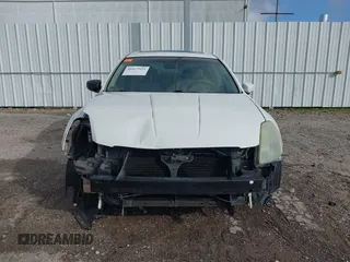 2006 Nissan Maxima 3.5 SL with VIN 1N4BA41E06C832071, listed as a IAAI auction lot 41477952 with 180,845 mi miles. Bid and sale history available at carsss.com. Image 6.