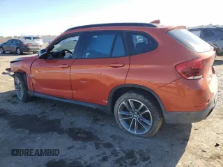 2014 BMW X1 xDrive28i z VIN WBAVL1C56EVR92680, wystawiony jako Copart lot #46323615 z przebiegiem 77 215 mil mil oraz Tytuł czysty. Historia ofert i sprzedaży dostępna na DreamBid. Obrazek 2.