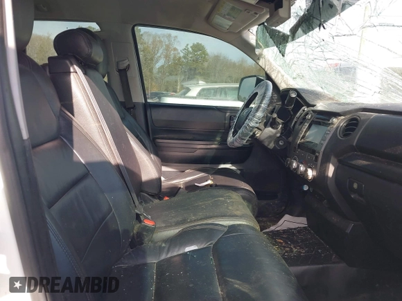 2016 Toyota Tundra 4WD Truck SR with VIN 5TFUW5F13GX569472, listed as a IAAI auction lot 41174168 with 181,703 mi miles. Bid and sale history available at carsss.com. Image 5.
