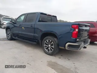 2019 Chevrolet Silverado 1500 LT with VIN 3GCUYDED0KG134986, listed as a IAAI auction lot 40829041 with Not Provided miles. Bid and sale history available at carsss.com. Image 3.