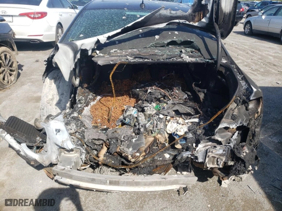 2017 Audi A8 L Sport with VIN WAU43AFD8HN008951, listed as a Copart auction lot 61066193 with 0 mi miles and Non Repairable. Bid and sale history available at carsss.com. Image 6.